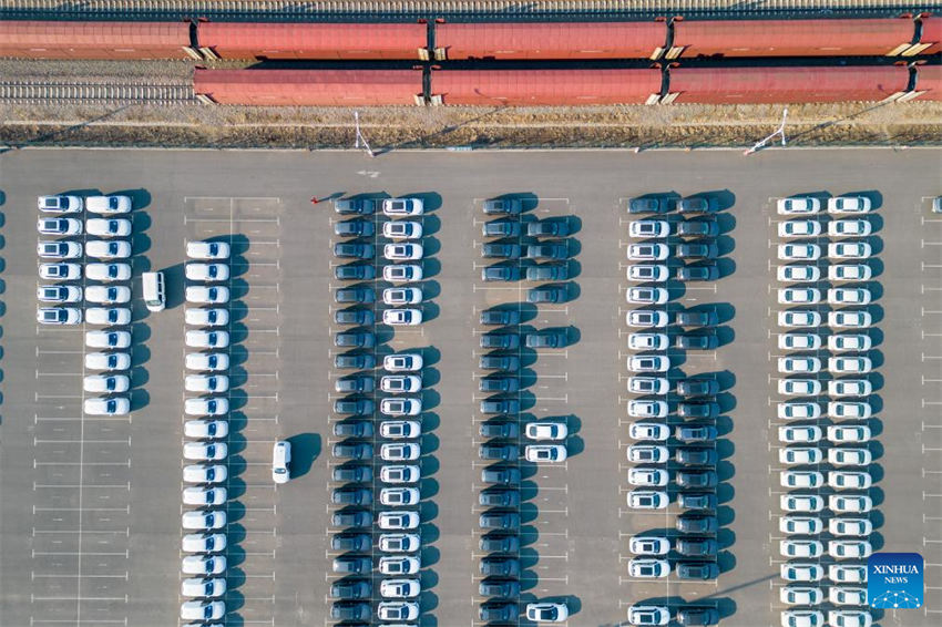 Heilongjiang lan?a trem de carga JSQ de Harbin para a Europa