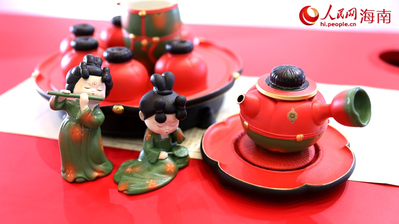 Marcas domésticas chinesas brilham na 4a CICPE em Hainan