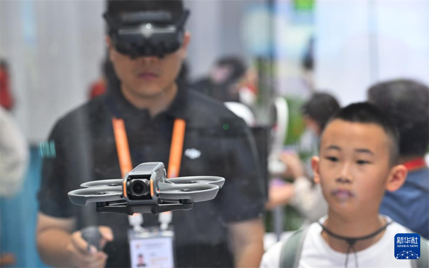 4a Exposi??o Internacional de Produtos de Consumo reúne artigos de todo o mundo