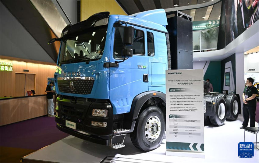 Veículos de novas energias atraem aten??o na Feira de Cant?o