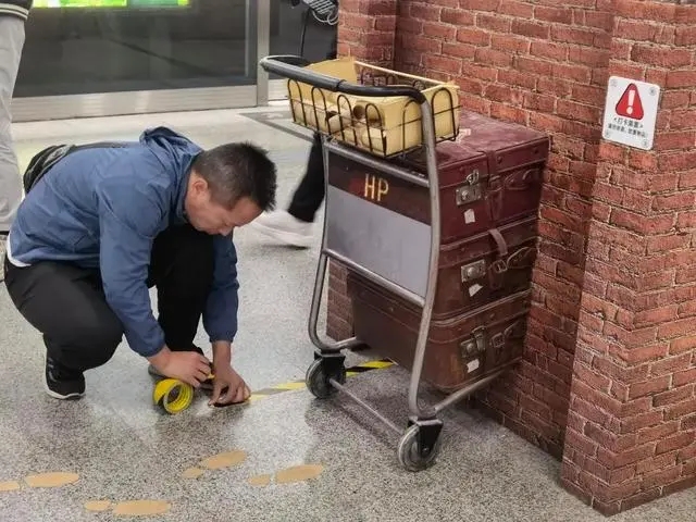 Plataforma 9 ? fica visível no metr? de Beijing