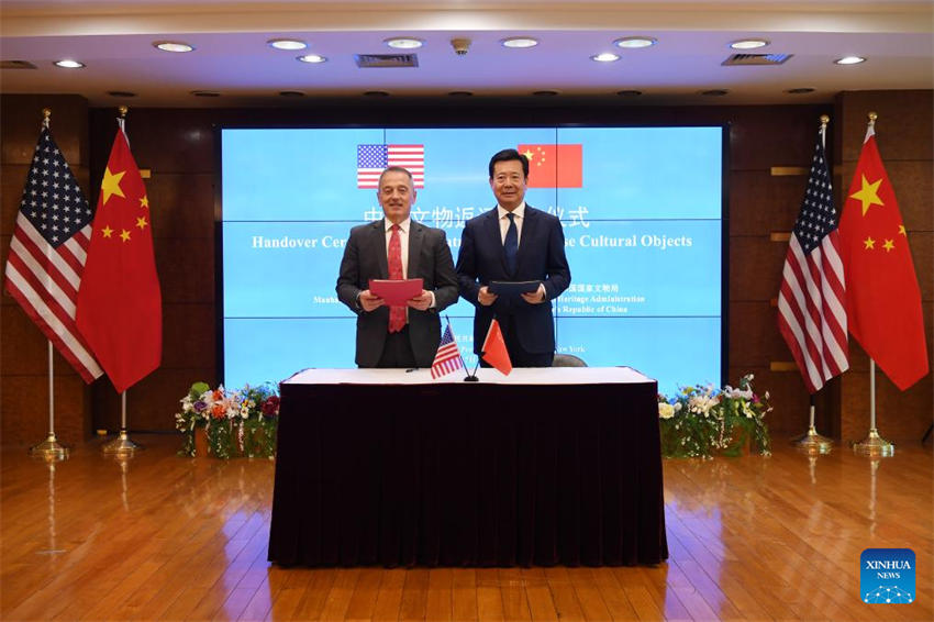 EUA devolvem 38 pe?as deobjetos culturais à China