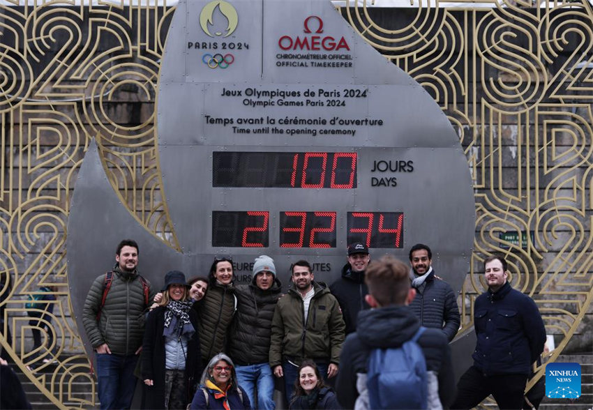 Cerim?nia é realizada para comemorar 100 dias de contagem regressiva para os Jogos Olímpicos de Paris 2024