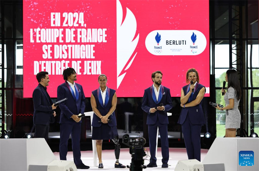 Cerim?nia é realizada para comemorar 100 dias de contagem regressiva para os Jogos Olímpicos de Paris 2024