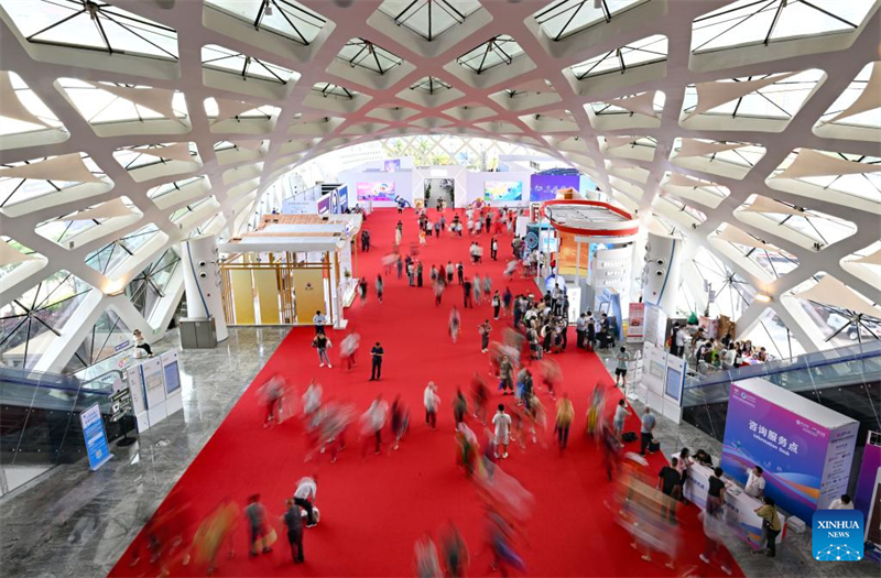 4a Exposi??o Internacional de Produtos de Consumo da China termina em Hainan