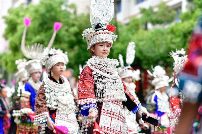 Festival folclórico do Dia dos Namorados da etnia Miao é celebrado em Guizhou, sudoeste da China