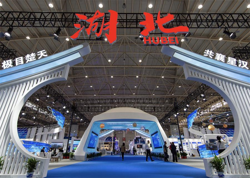 Exposi??o realizada em Wuhan, centro da China, comemora Dia do Espa?o da China