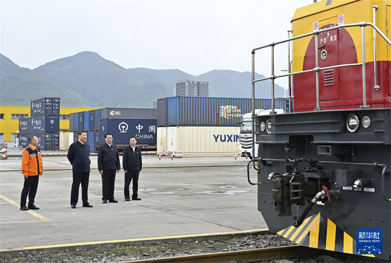 Xi Jinping pede que Chongqing escreva seu capítulo na moderniza??o chinesa