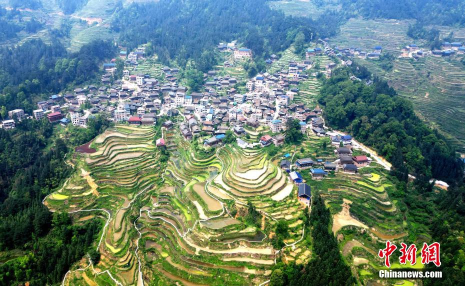 Galeria: terra?os nas montanhas criam paisagem única em Guangxi