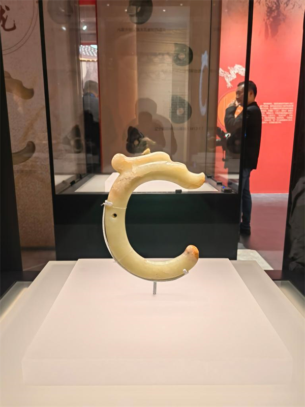 Exposi??o de artefatos culturais de drag?o é inaugurada em Beijing