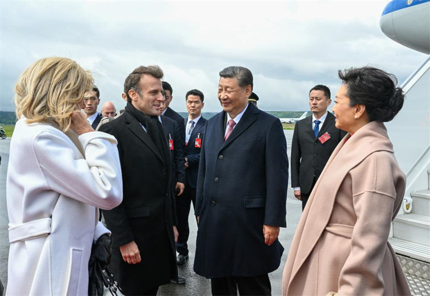 Xi Jinping chega a Tarbes para continuar a visita de Estado à Fran?a
