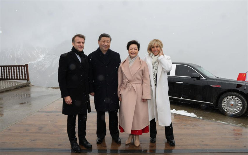 Xi Jinping chega a Tarbes para continuar a visita de Estado à Fran?a