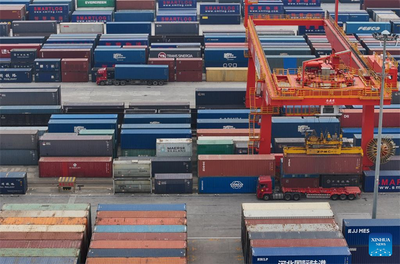 Viagens de trens de carga China-Europa ultrapassam 90 mil