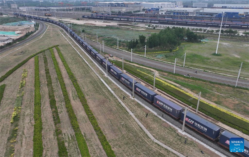 Viagens de trens de carga China-Europa ultrapassam 90 mil