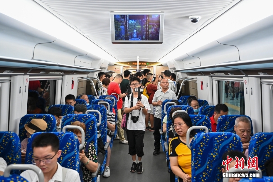 Ferrovia intermunicipal mais longa da Grande área da Baía colocada em opera??o