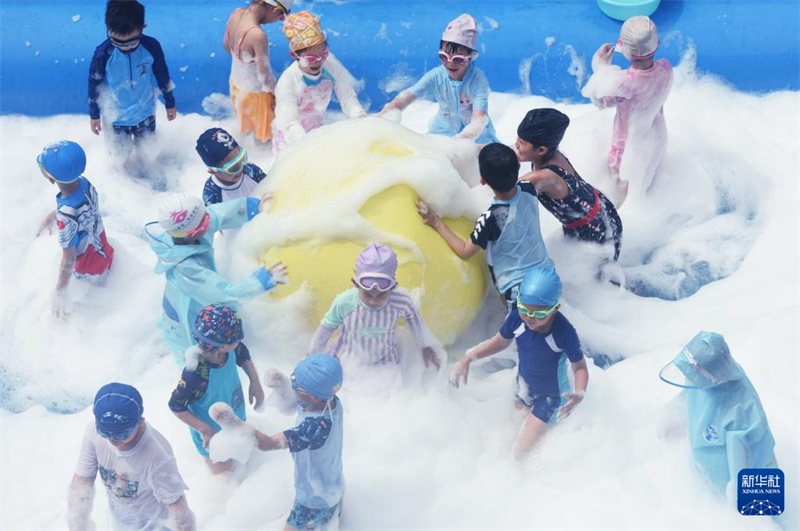 China realiza atividades infantis em todo o país para celebrar Dia Internacional da Crian?a