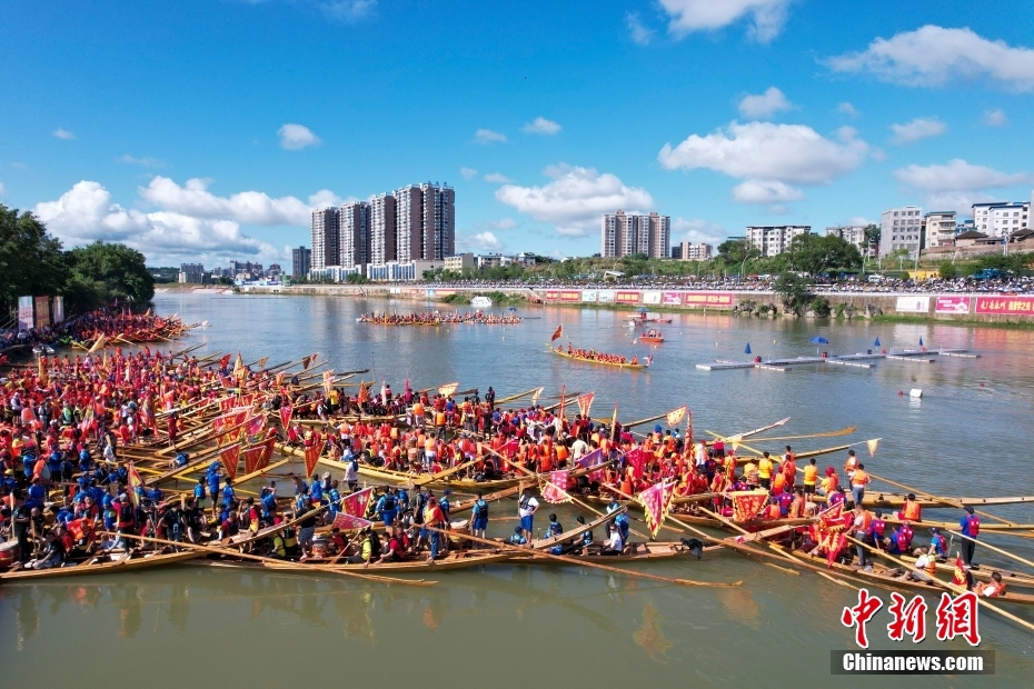 Hunan: corrida de barcos do drag?o bate recorde do Guinness World Records