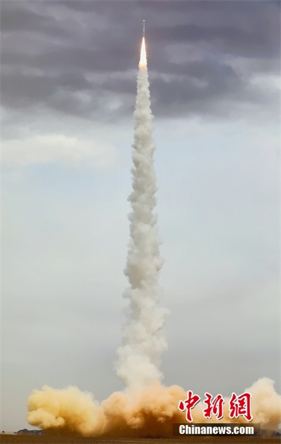 Foguete comercial chinês CERES-1 lan?a 3 satélites