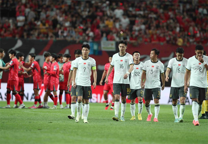 China avan?a nas eliminatórias asiáticas para a Copa do Mundo, apesar da derrota para a Coreia do Sul