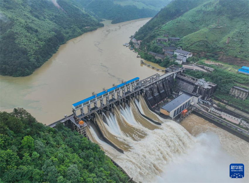 China adota medidas para enfrentar inunda??es