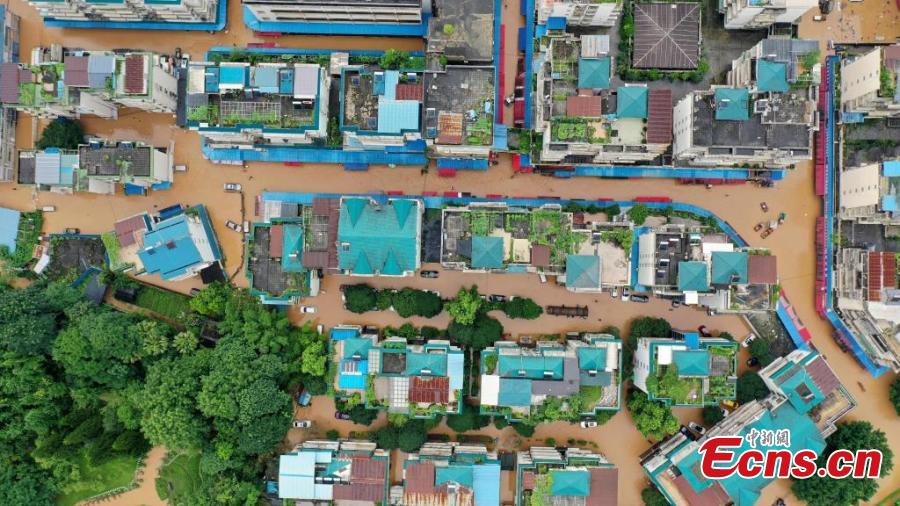 Cidade chinesa de Guilin combate inunda??es mais graves da cidade desde 1998