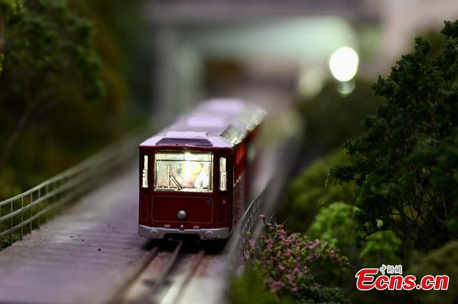 Exposi??o de arte em miniatura restaura estilo de vida do povo de Hong Kong