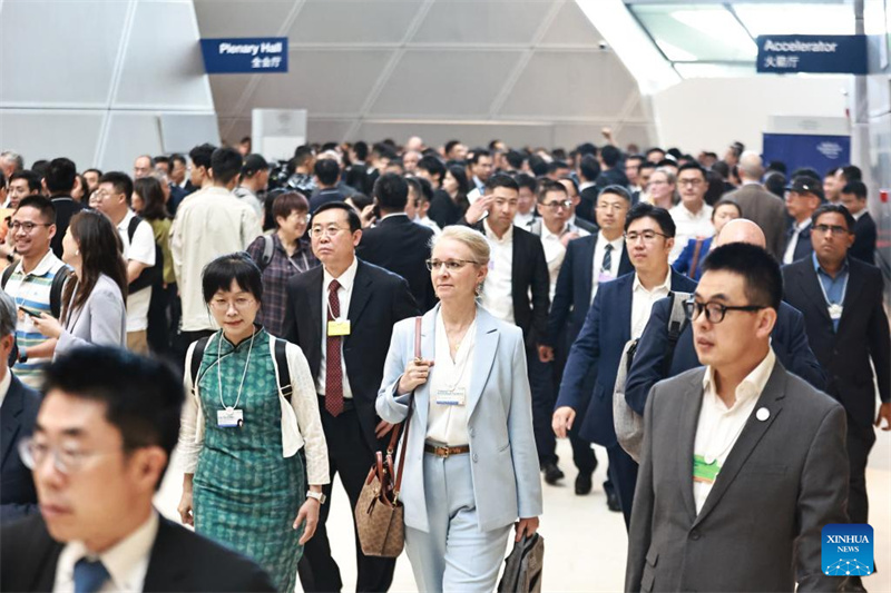 Fórum de Davos de Ver?o 2024 inaugurado em Dalian, na China