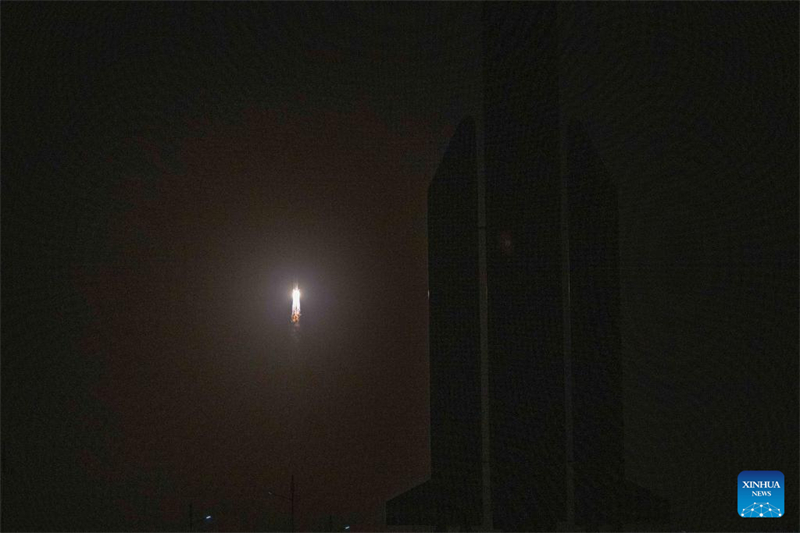 China lan?a satélite Zhongxing-3A