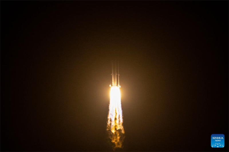 China lan?a satélite Zhongxing-3A