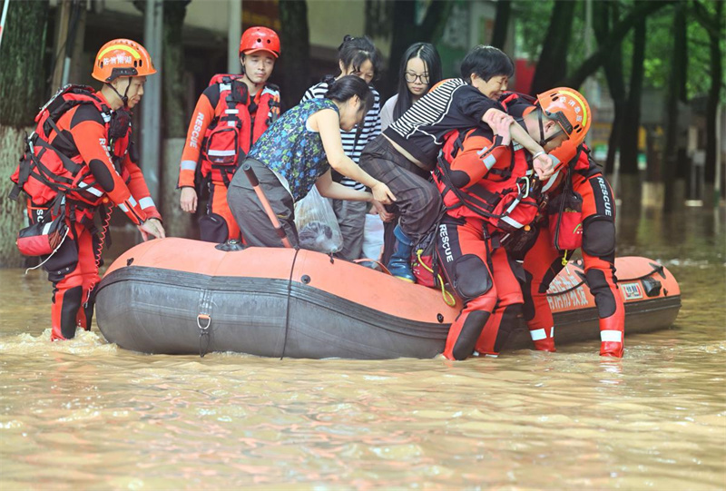 Hunan: condado de Pingjiang atingido por inunda??es sem precedentes