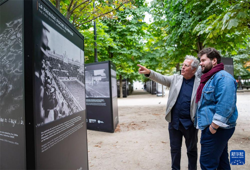 Paris realiza várias exposi??es temáticas para receber Olimpíadas