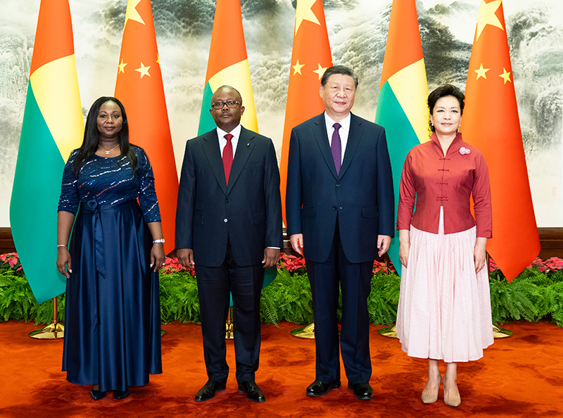 Xi Jinping realiza conversa??es com presidente da Guiné-Bissau