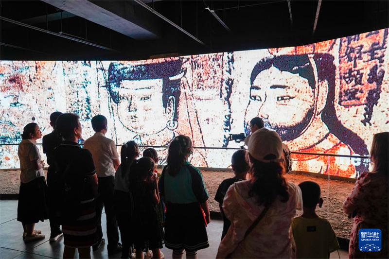 Primeiro museu subterraneo de túmulos de Xinjiang abre oficialmente ao público