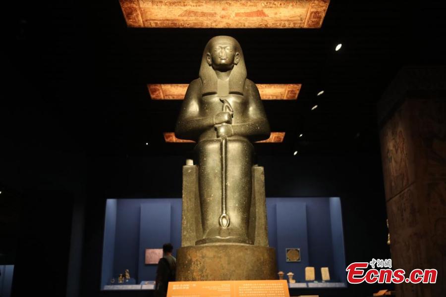 788 artefatos do Antigo Egito brilham em grande exposi??o