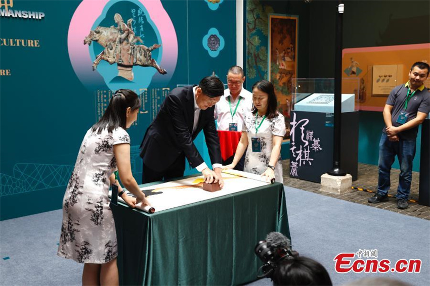 Exposi??o de cultura esportiva chinesa realizada em Paris