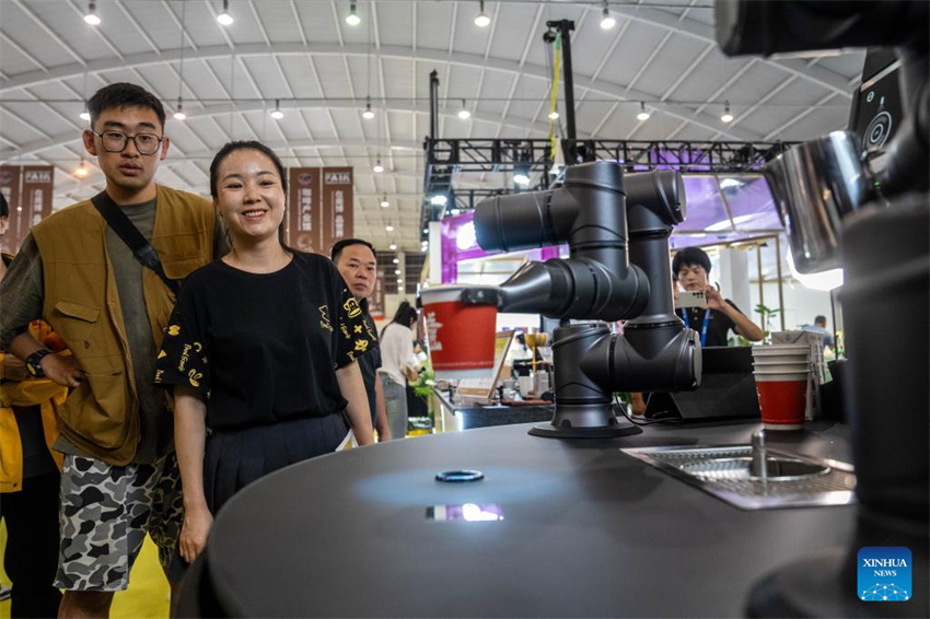 Galeria: pavilh?o da indústria do café na 8a Expo China-Sudeste Asiático