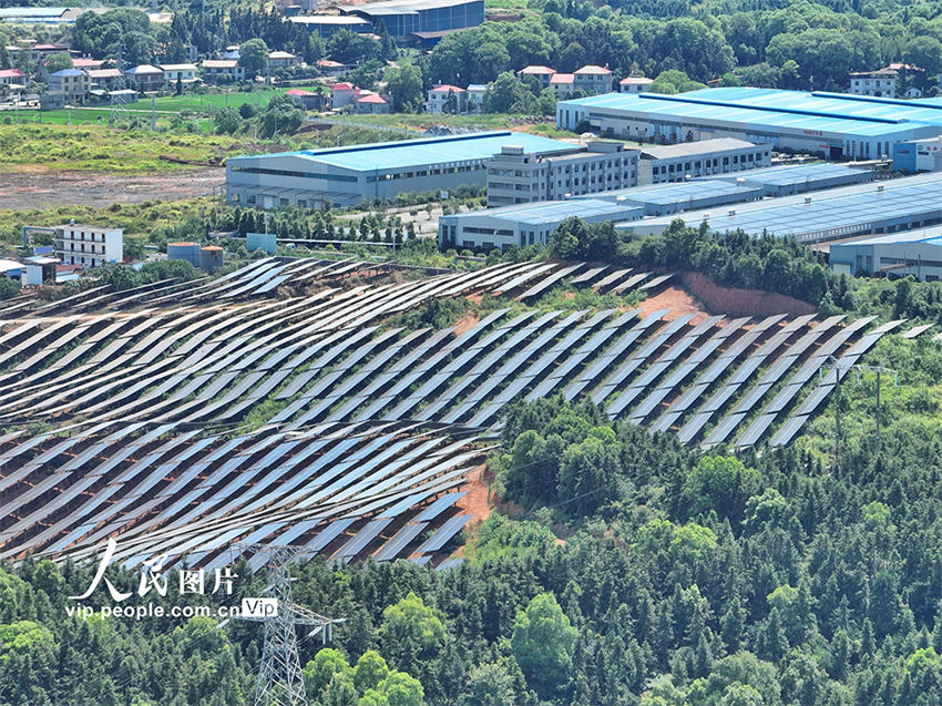 Gera??o de energia fotovoltaica promove revitaliza??o rural em Jiangxi