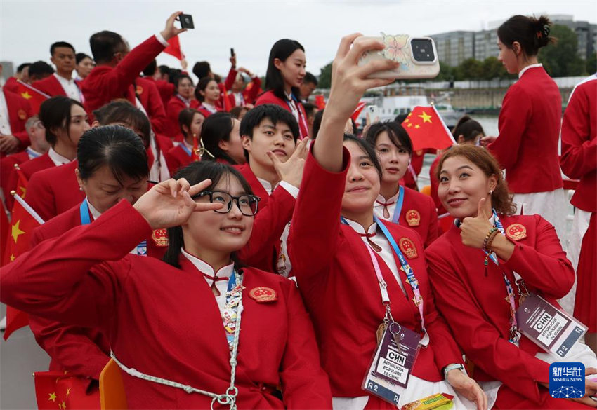 Cerim?nia histórica de abertura no Rio Sena dá início oficial aos Jogos Olímpicos de Paris 2024