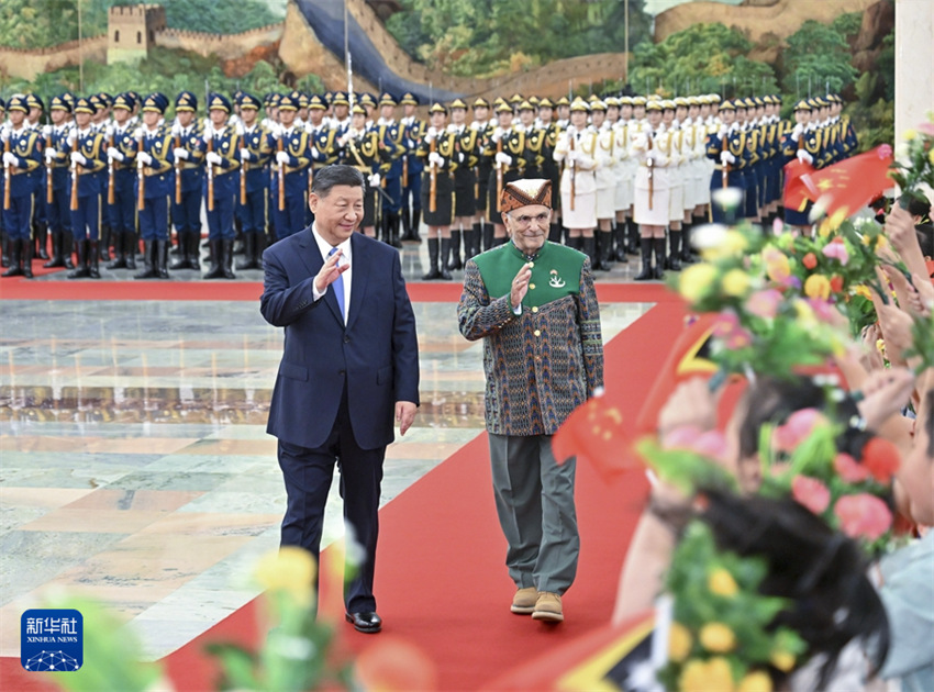 Xi Jinping realiza conversa??es com o presidente de Timor-Leste e pede promo??o dos la?os bilaterais