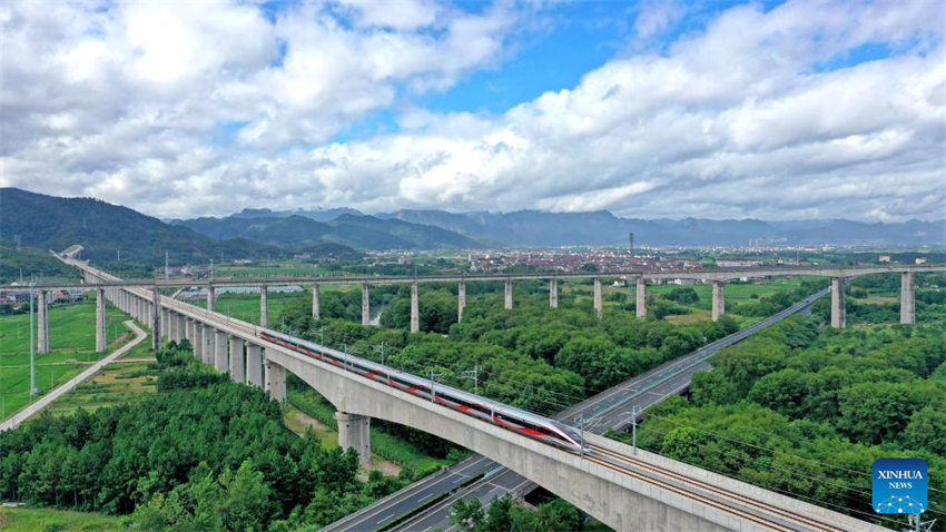 Nova ferrovia de alta velocidade impulsionará integra??o do Delta do Rio Yangtze da China