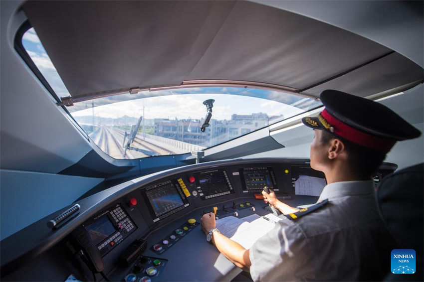 Nova ferrovia de alta velocidade impulsionará integra??o do Delta do Rio Yangtze da China