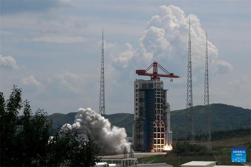 China lan?a grupo de satélites que fornecerá internet de banda larga