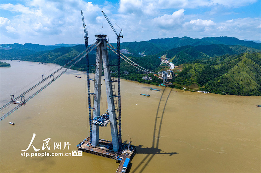 Guangxi: avan?a a constru??o da ponte Tengzhou-Xunjiang