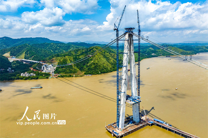 Guangxi: avan?a a constru??o da ponte Tengzhou-Xunjiang