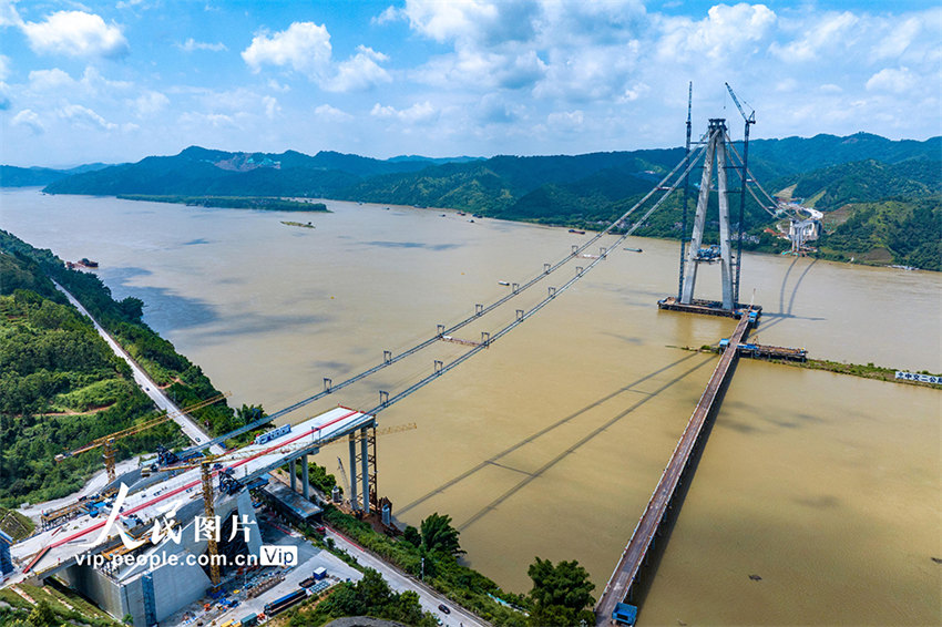 Guangxi: avan?a a constru??o da ponte Tengzhou-Xunjiang