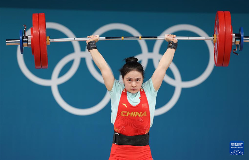 Paris 2024: Levantadora de peso chinesa Luo Shifang vence o ouro na categoria feminina de 59 kg