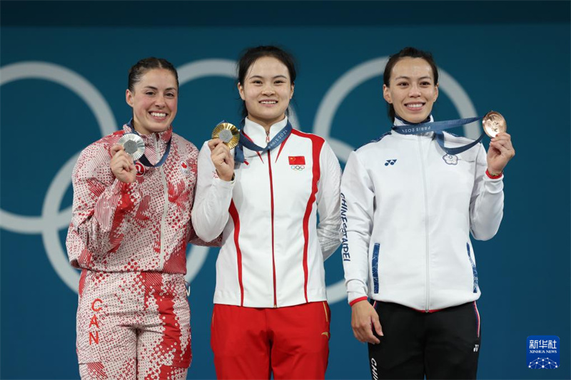 Paris 2024: Levantadora de peso chinesa Luo Shifang vence o ouro na categoria feminina de 59 kg