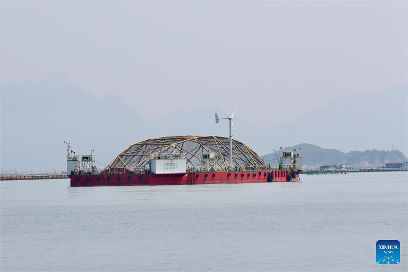 Condado de Lianjiang, leste da China, apoia constru??o de plataformas de aquacultura em águas profundas
