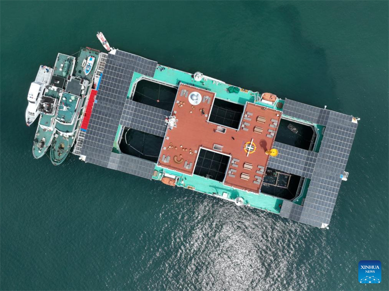 Condado de Lianjiang, leste da China, apoia constru??o de plataformas de aquacultura em águas profundas