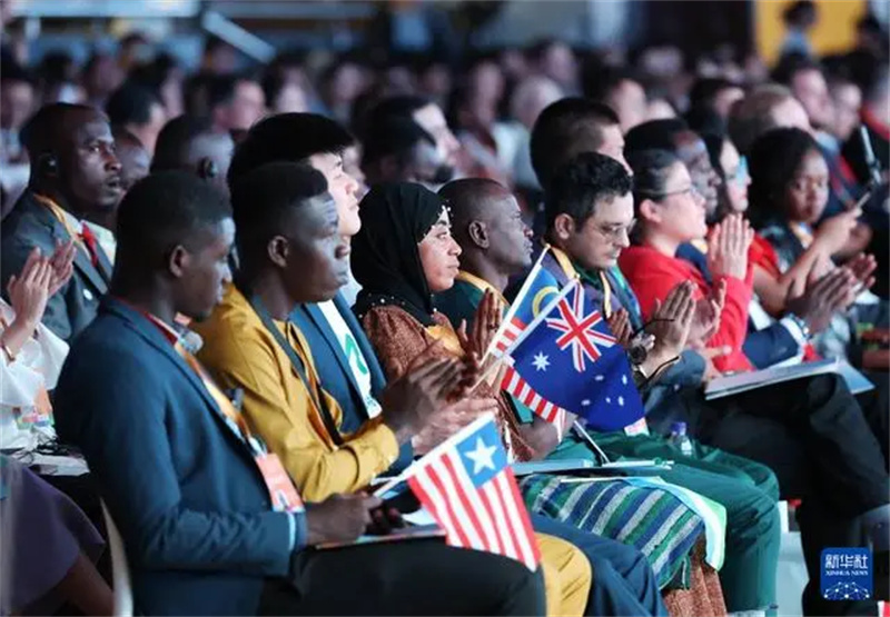 Jovens do mundo se reúnem em Beijing para discutir intercambios de civiliza??es e aprendizado mútuo